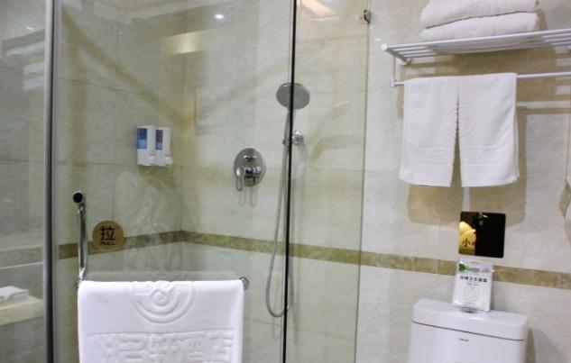 Jinan Yue Ming Xuan Hotel ג'ינאן מראה חיצוני תמונה